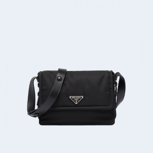 프라다 소형 패딩 리나일론 숄더백