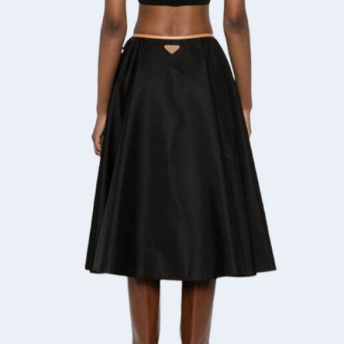 프라다 리나일론 미디 스커트