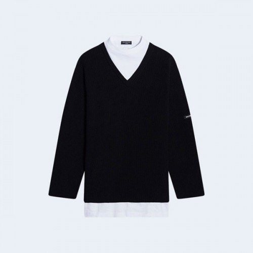 발렌시아가 레이어드 브이넥 니트