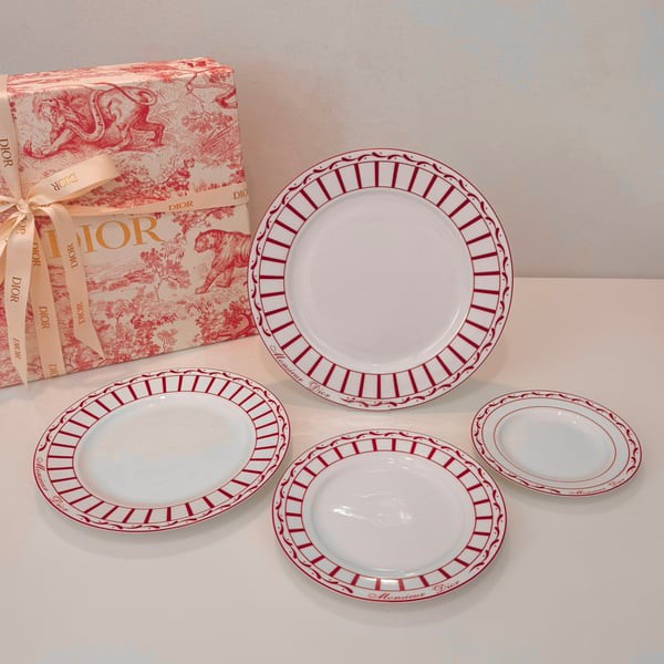 DIOR 디올 무슈라인 데코 플레이트 세트(레드) 4PCS ▶매장-120만원대◀