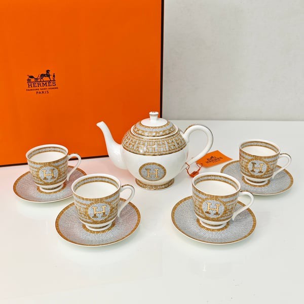HERMES 에르메스 Mosaique au 24 gold 티팟 세트 9PCS (4인) ▶매장-400만원대◀