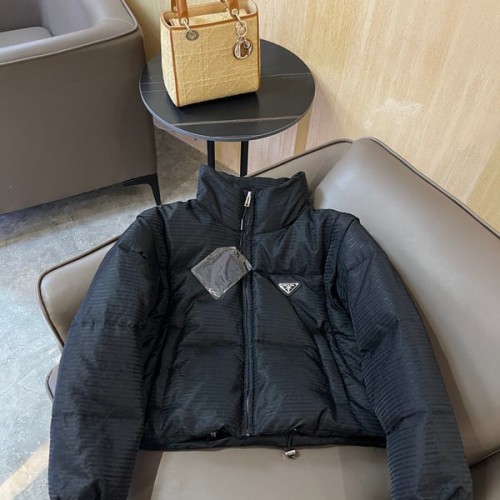 PRADA 프라다 트라이앵글 로고 숏 구스 다운 재킷 ▶매장-460만원◀